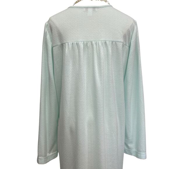 NWT Miss Elaine Cuddleknit Pastel Green Embroidered Nightgown Women’s size L - Picture 7 of 10